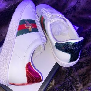 Gucci Women’s Ace Embroidered Sneakers